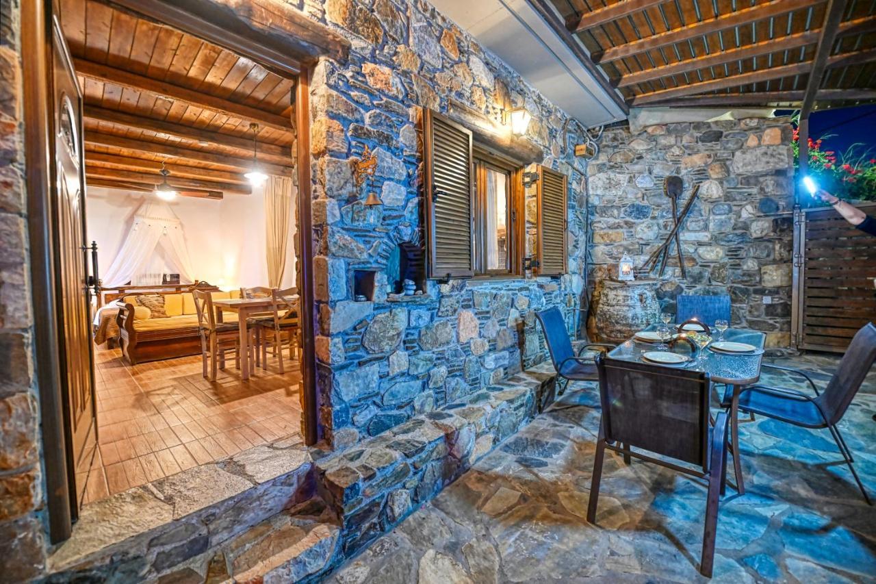 PefkoPetro Traditional House Keramotí Exterior foto
