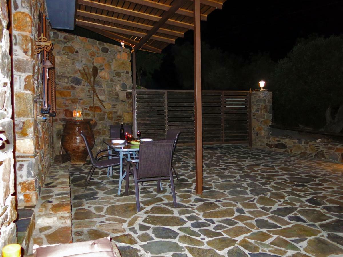 PefkoPetro Traditional House Keramotí Exterior foto